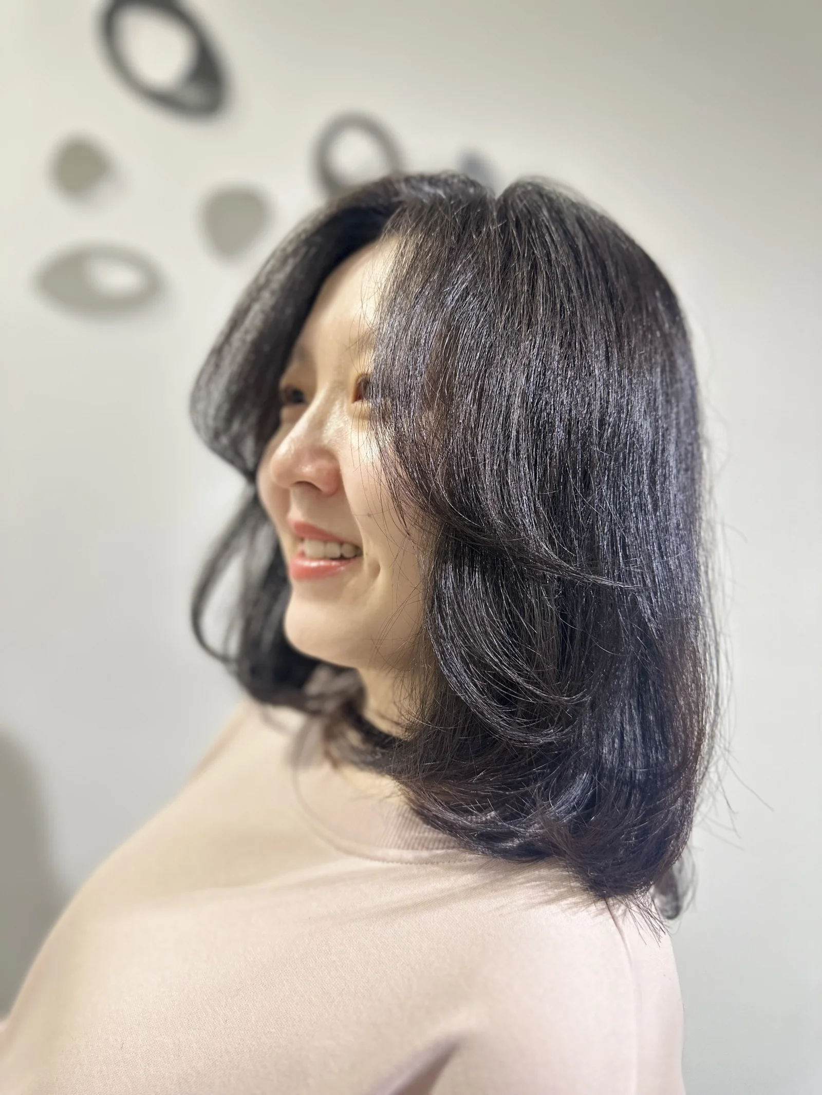 Dark bob with plum tones